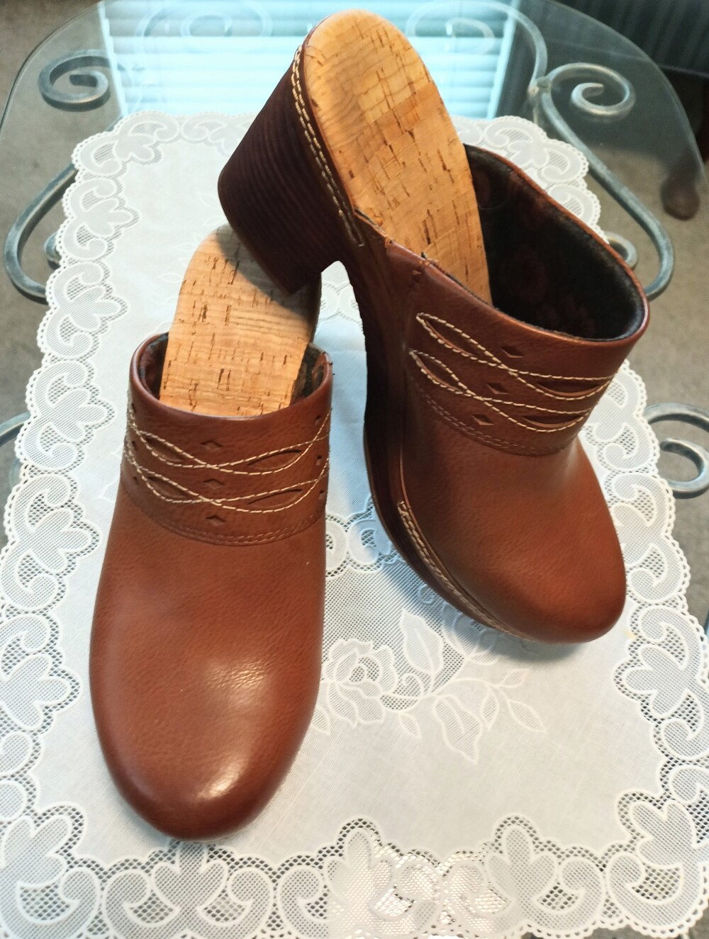 Like New Korks Chestnut Brown Platform Leather Clogs with Stitching Detail (7)